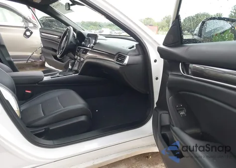 2022 Honda Accord Sport z USA, uszkodzony, nr VIN 1HGCV1F35NA098211